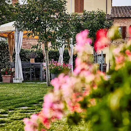 Apartment La Piccola Loggia