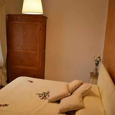 Apartment La Piccola Loggia