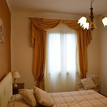 La Piccola Loggia トッリータ・ディ・シエーナ